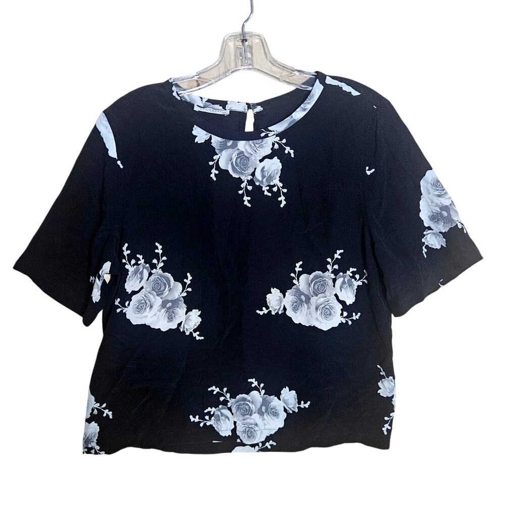 Equipment Femme Floral Black White Monochrome Silk Boxy Short Sleeve Medium